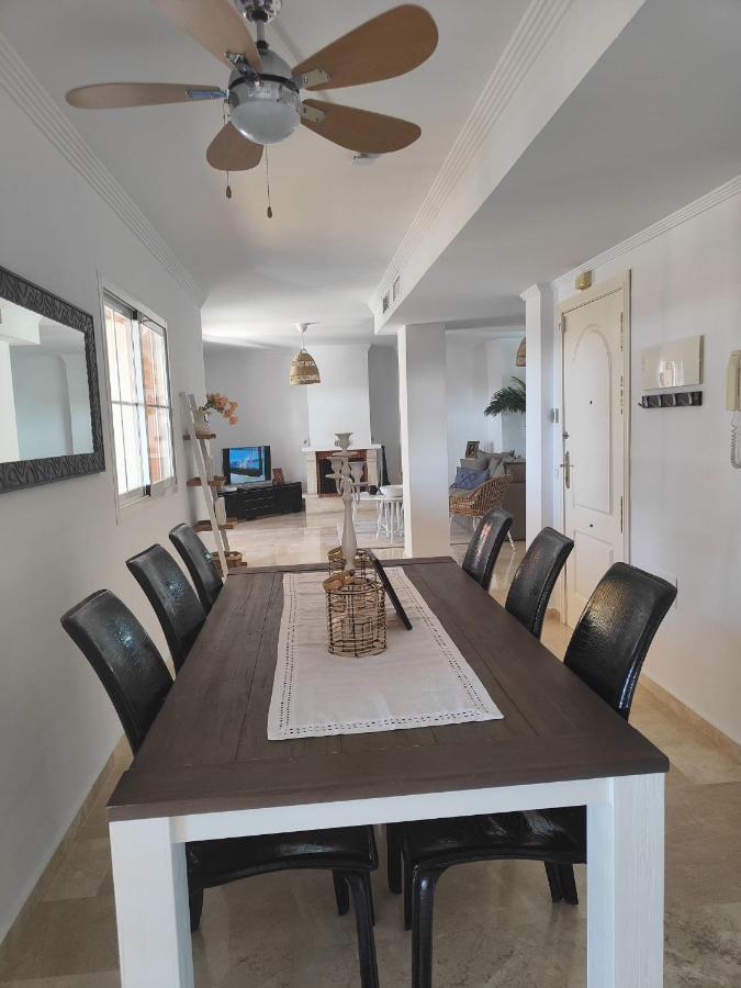 Center Beach 2 Beds Appartement Elviria Марбелья Екстер'єр фото